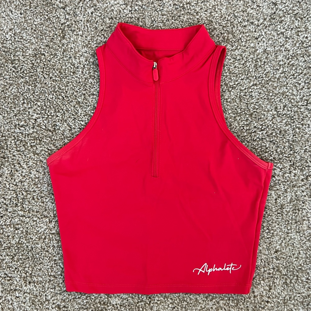 Alphalete Pulse Zip Tank size medium coral